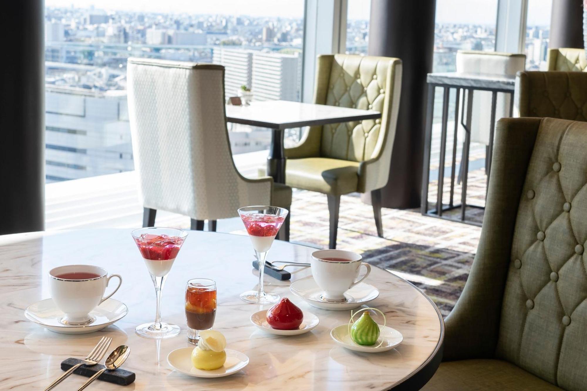Nagoya Marriott Associa Hotel Ngoại thất bức ảnh Afternoon tea at the lounge